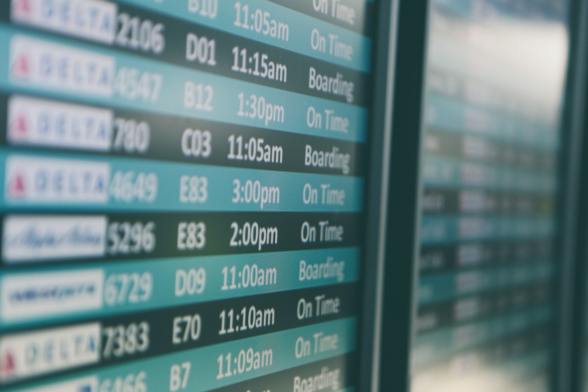 7 Things You SHOULD Do If You’re Delayed at Gatwick RIGHT NOW