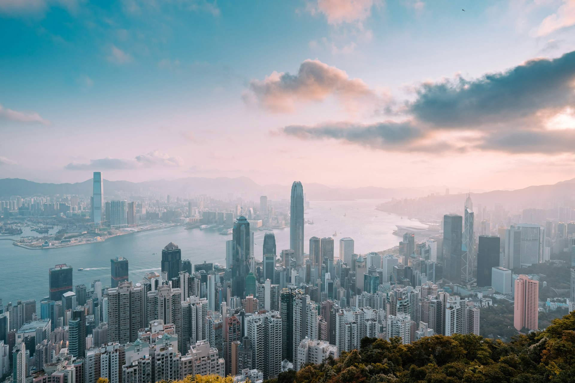 Hong Kong's high rise buildings and river